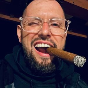 Meet your Posher, Jason